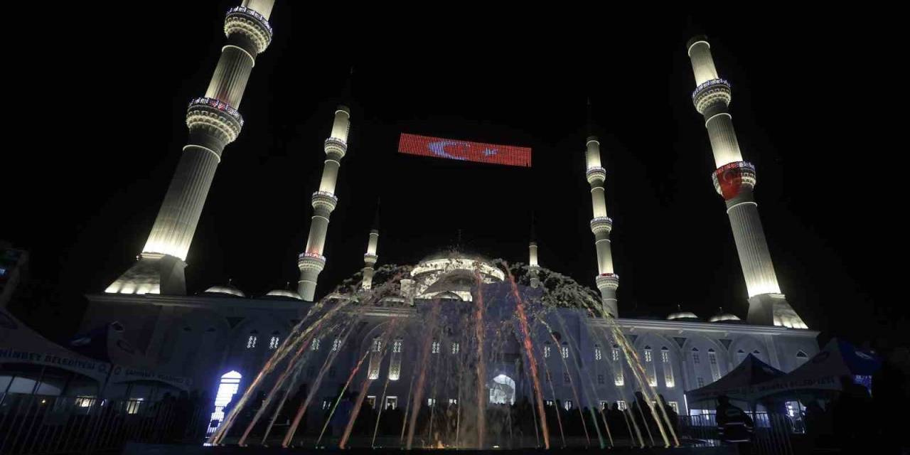 Miraç Kandili Tüm Yurtta Dualarla İdrak Edildi