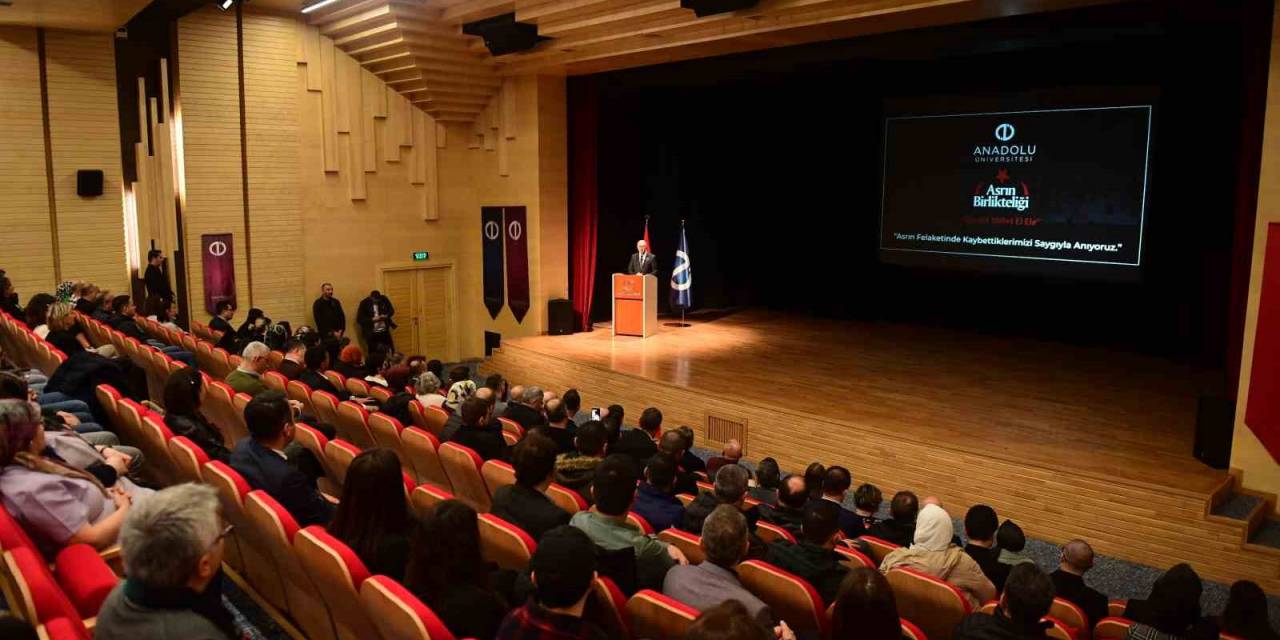 Anadolu Üniversitesi’nde ’asrın Birlikteliği’ Anma Töreni Gerçekleştirildi
