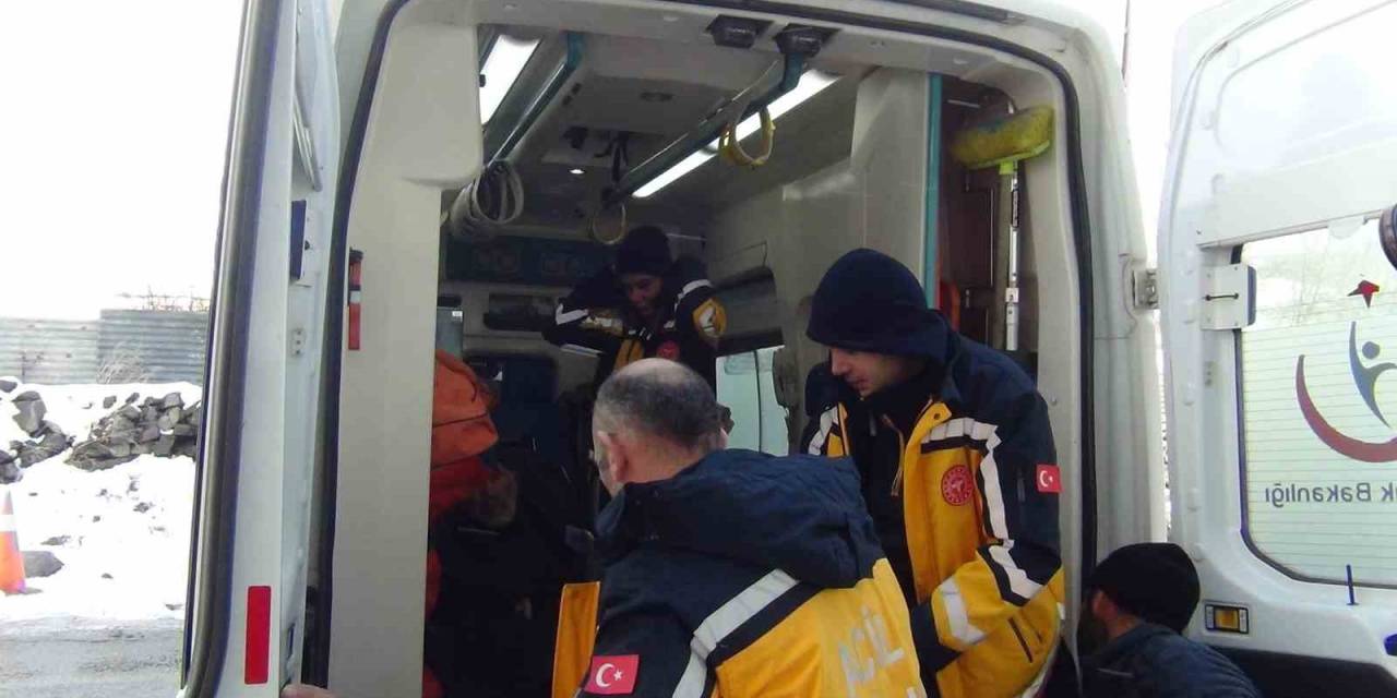 Kars’ta Mahsur Kalan 4 Hasta Kurtarıldı