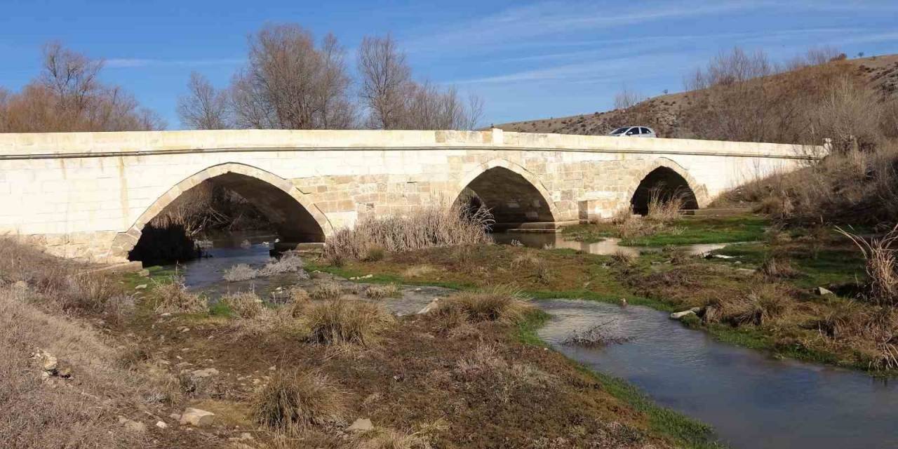 Yavuz Sultan Selim’in Yaptırdığı Köprü, İhtişamıyla Ayakta Duruyor