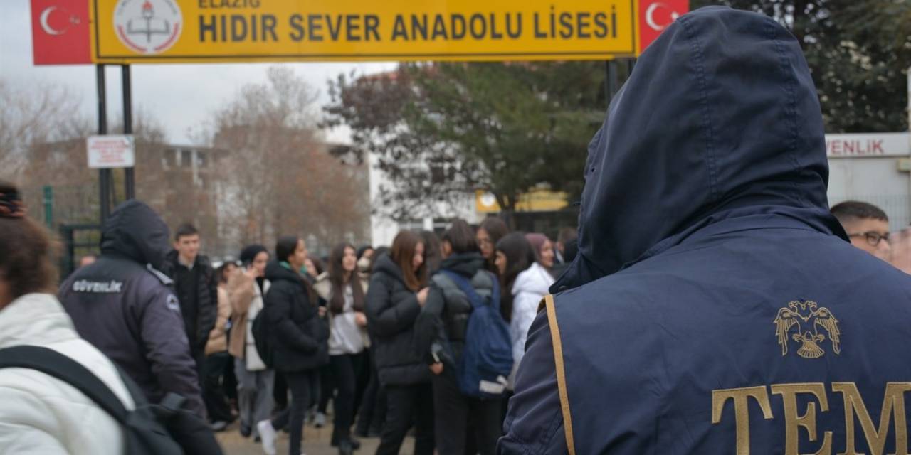 Türkiye Genelindeki ’güvenli Eğitim Uygulaması’nda 915 Aranan Şahıs Yakalandı