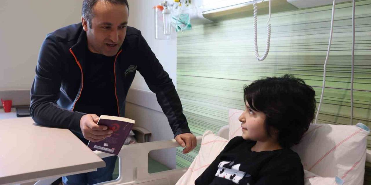 Aysima Çok İstediği Öğretmenlerine Kavuştu