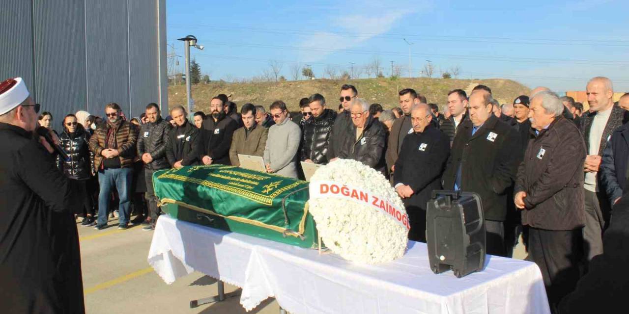Odasında Ölü Bulunan İş İnsanı Son Yolculuğuna Uğurlandı