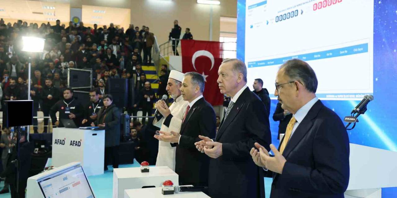 Cumhurbaşkanı Erdoğan, Şanlıurfa’da Afet Konutları Dağıtım Törenine Katıldı