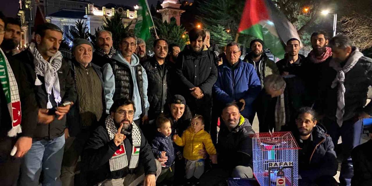 İstanbul’da Refah Sınır Kapısı’nın Açılması Talebiyle Eylem Düzenlendi