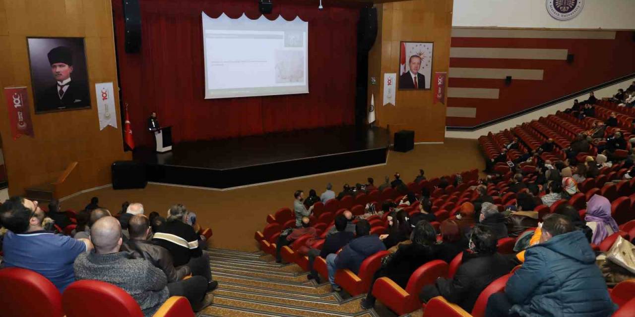 Atatürk Üniversitesi Mensuplarına Bağımlılıkla Mücadele Konusu Anlatıldı