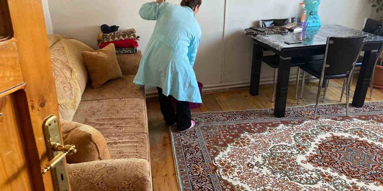 ’evde Bakım Hizmetleri’ İle Bakıma Muhtaç Vatandaşlar Unutulmuyor