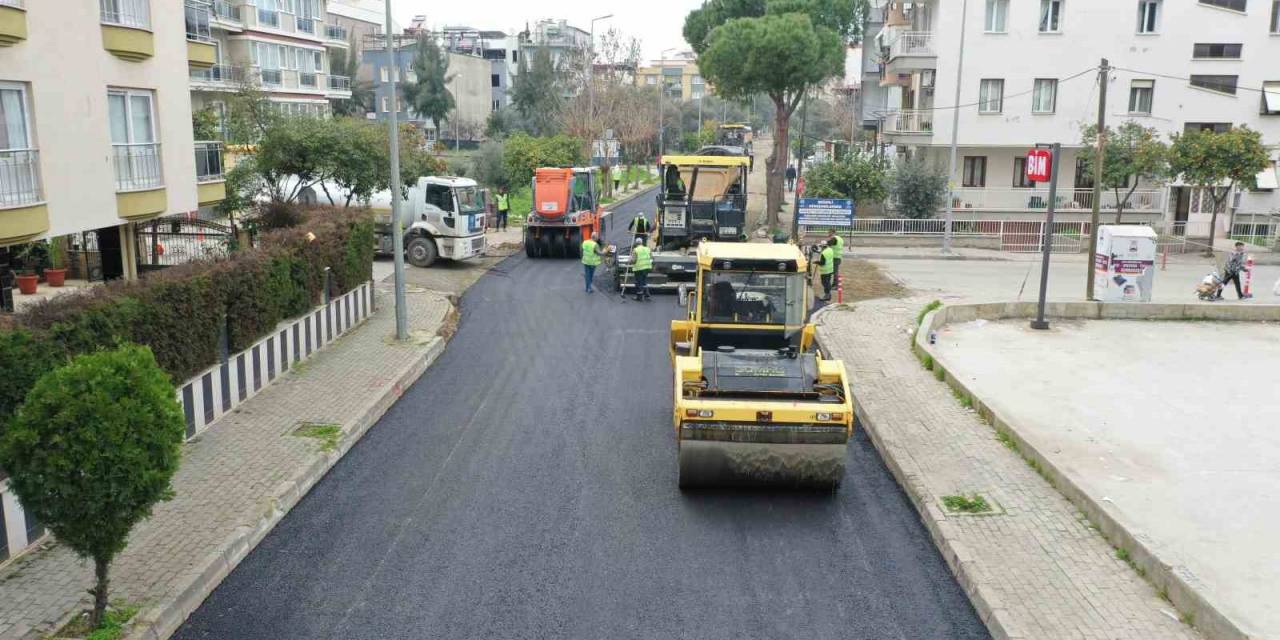 Aydın Büyükşehir Belediyesi Efeler’deki Asfalt Çalışmalarını Sürdürüyor