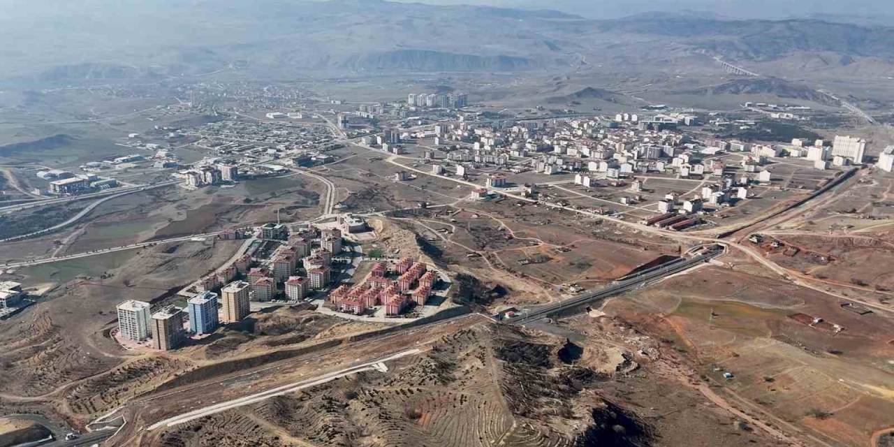 6 Şubat Ve 11 Şehrin İsimleri 43 İlin Geçiş Güzergahındaki İlçede Yaşatılacak