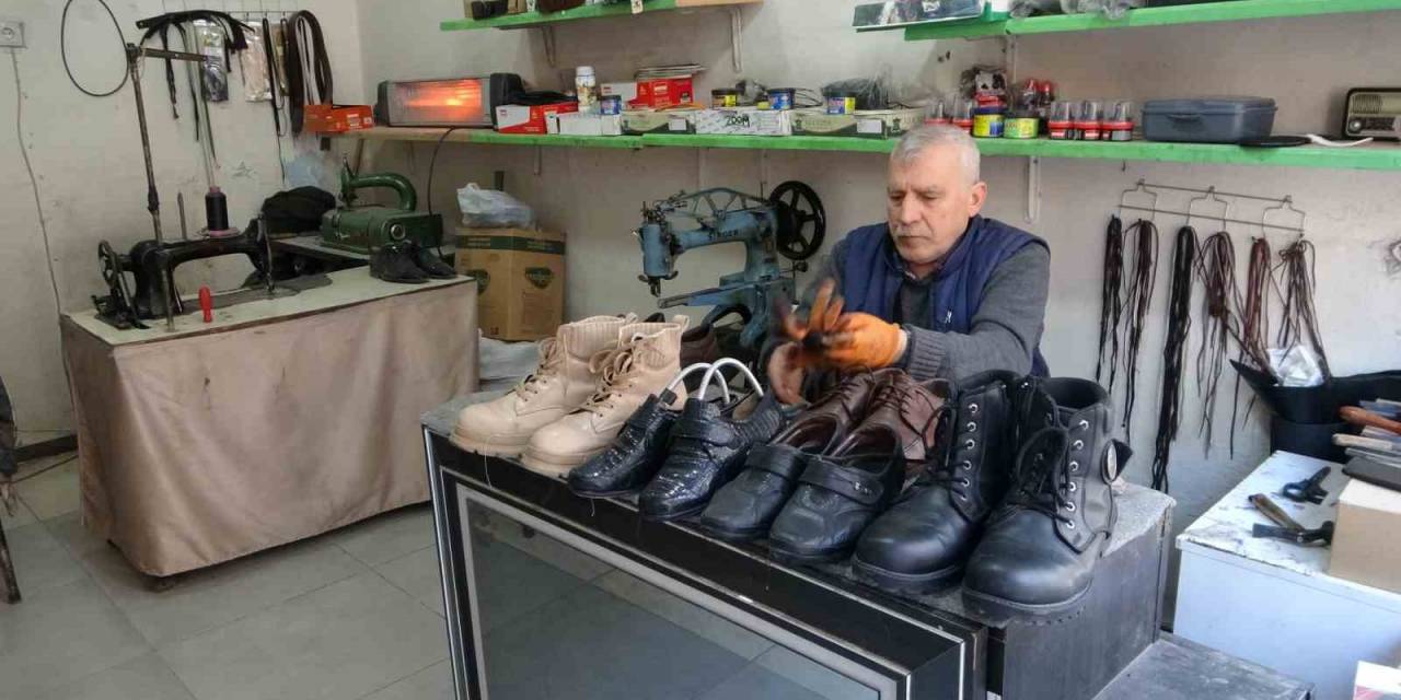 Depremzede Ustalar Ayakta Kalmak İçin Direniyor