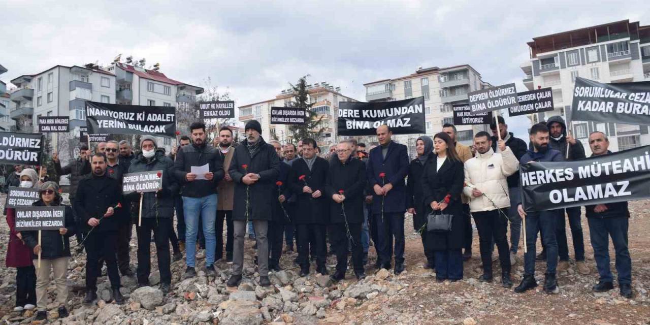 Besni’de Depremzedeler Müteahhite Tepki Gösterdi