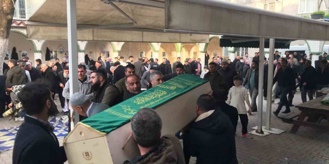 Bursa’da Ailesini Katleden Şahıs Adliyeye Sevk Edildi