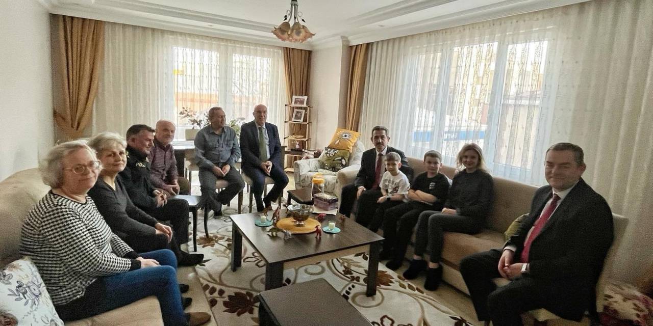 Kırklareli Valisi Ekici’den Şehit Çocuğuna Doğum Günü Sürprizi