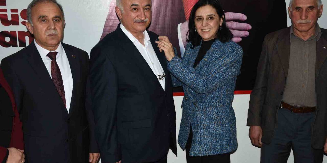 Yeniden Refah Partisi’nden İstifa Eden İlçe Başkanı Ve 5 Kişi Ak Parti’ye Katıldı