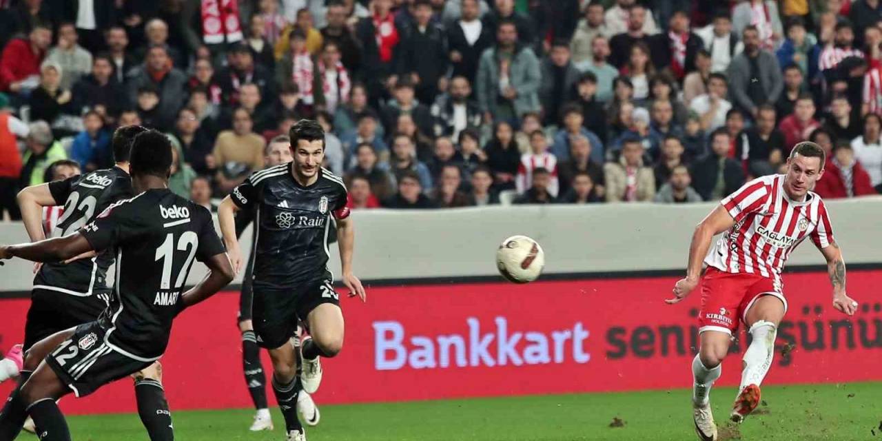 Ziraat Türkiye Kupası: Antalyaspor: 1 - Beşiktaş: 0 (İlk Yarı)