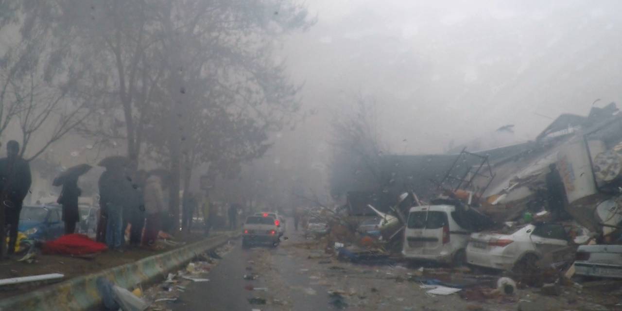 Kahramanmaraş’ta 6 Şubat Depremi Araç Kamerasında