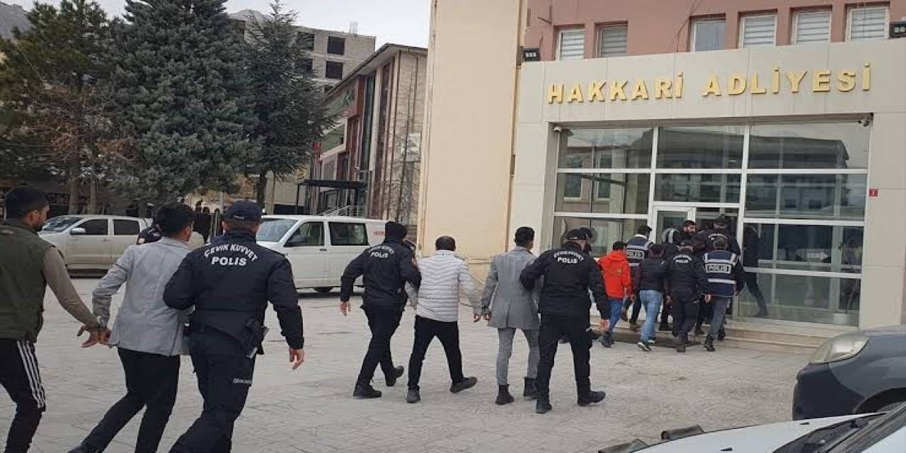 Hakkari’de Aranan 132 Şahıs Yakalandı