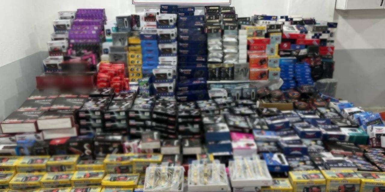 Ülkeye Kaçak Getirilen Yüklü Miktarda Malzeme Ele Geçirildi