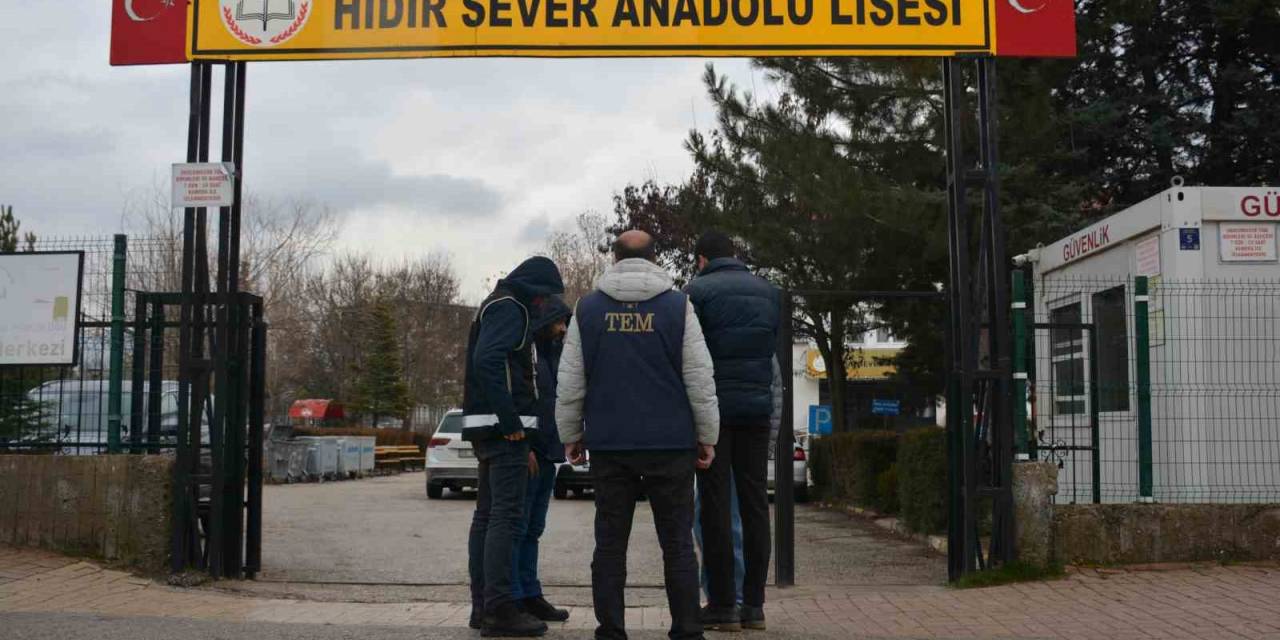 Elazığ’da Okul Önü Denetimleri Sürüyor