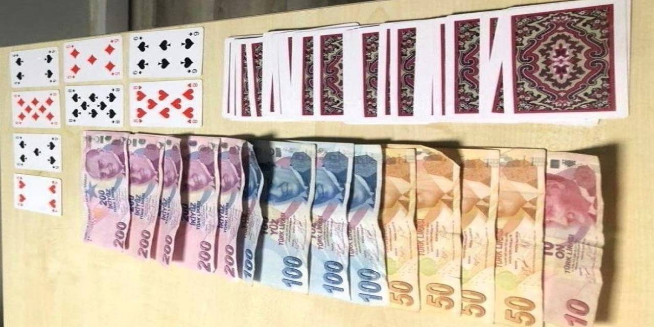 Kumar Oynatılan Kahvehaneye Operasyon