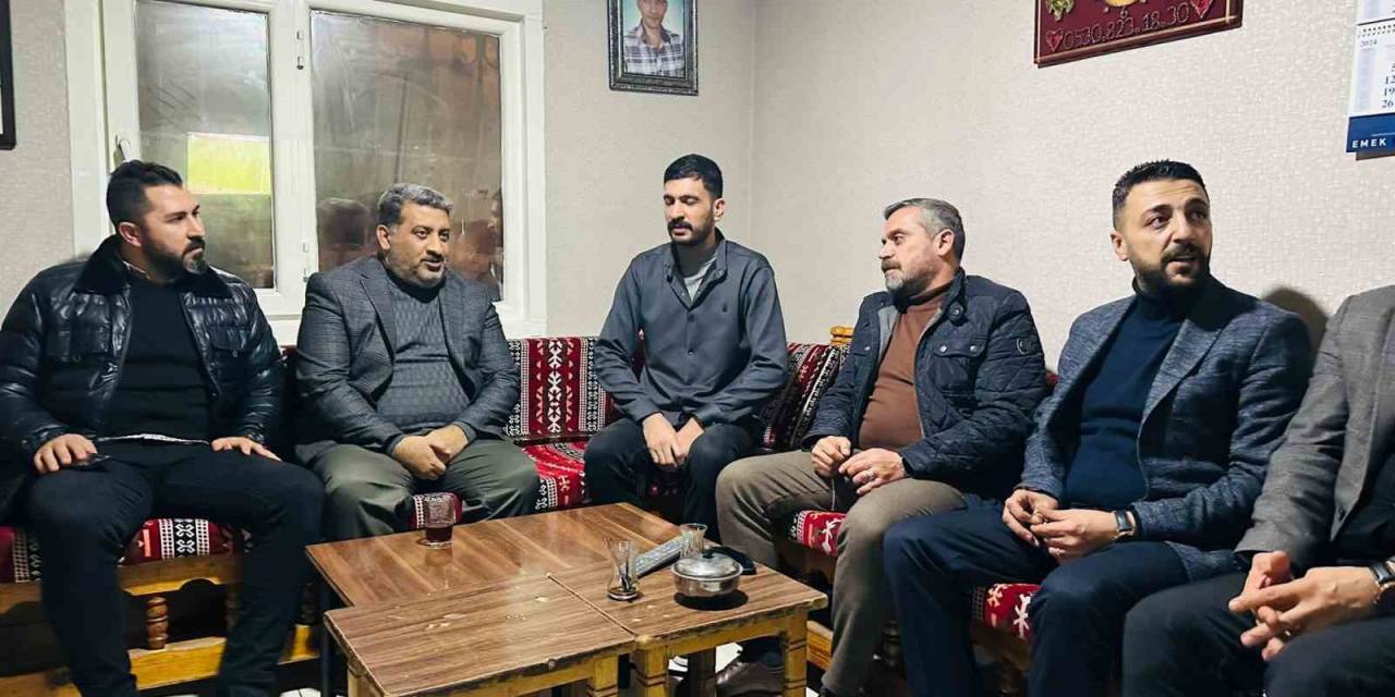 Ak Parti, Diyarbakır’da Saha Çalışmalarını Aralıksız Sürdürüyor