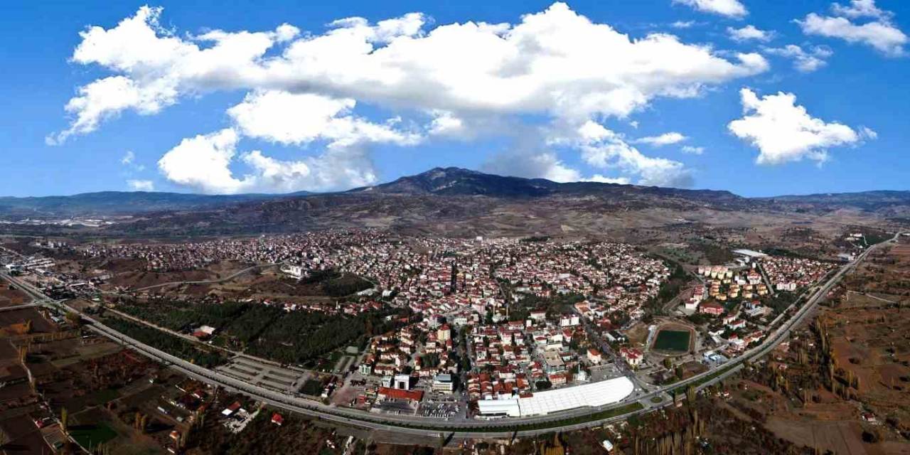 Gediz’in 2023 Yılı Toplam Nüfusu 49 Bin 915 Oldu