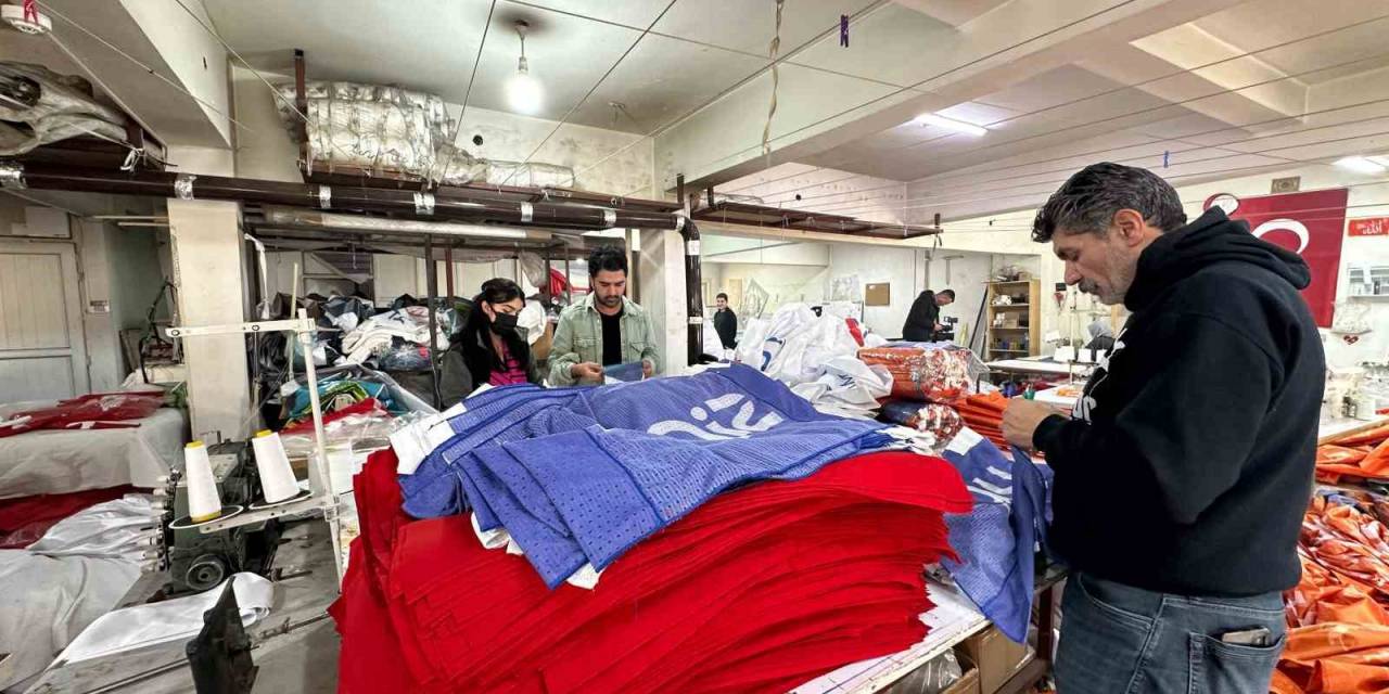 Matbaa Ve Bayrak Üreticilerinde Seçim Yoğunluğu