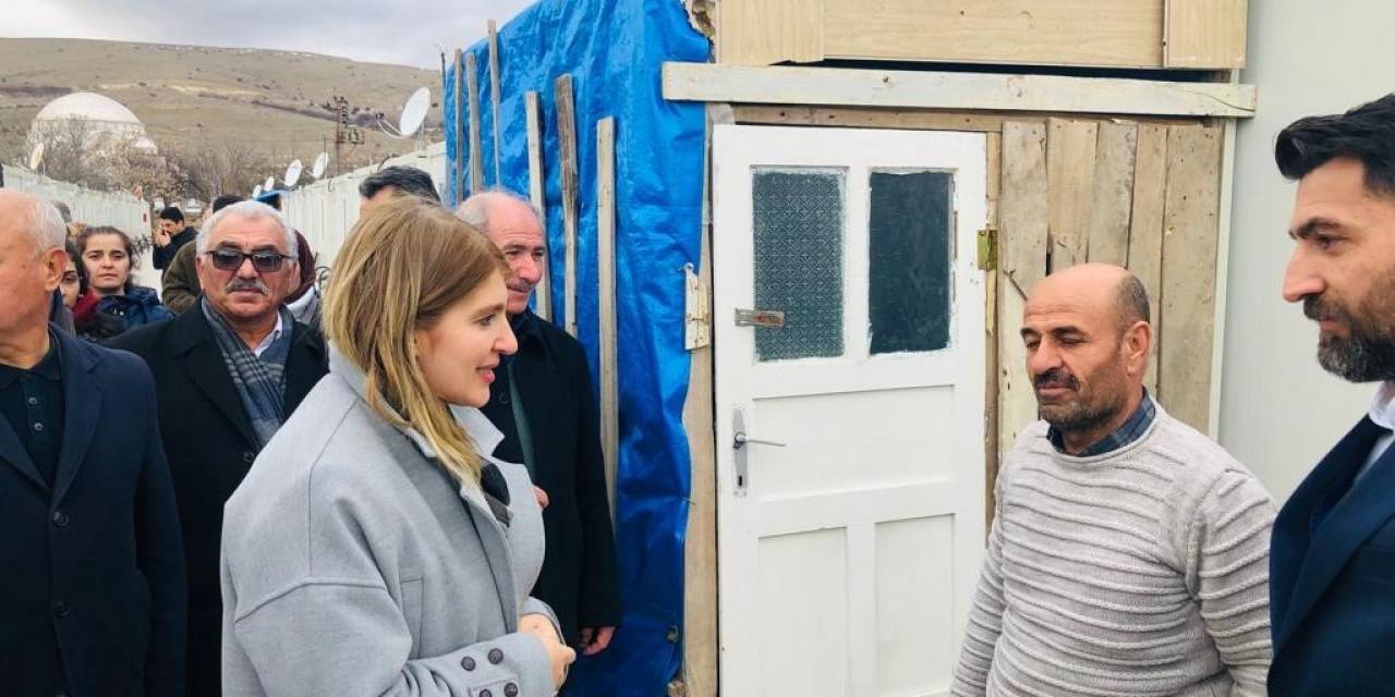 Milletvekili Ölmeztoprak: “Tek Bir Depremzede Vatandaşımızı Mağdur Etmeyeceğiz”