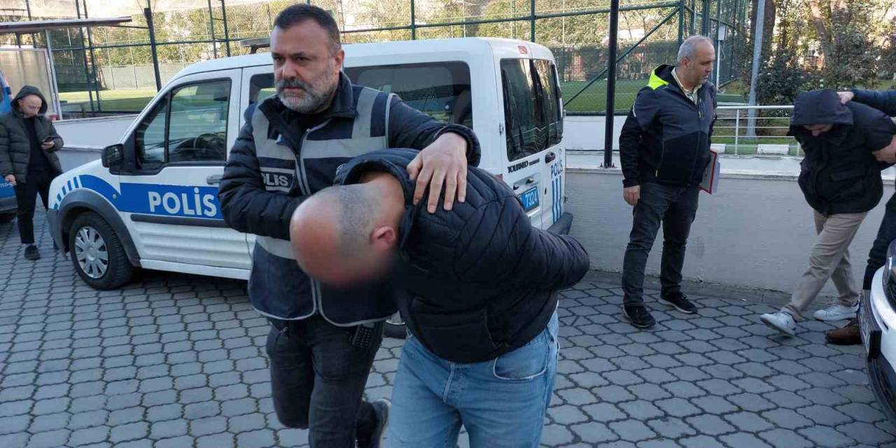 Samsun’da Sokak Ortasında Bir Kişiyi Bıçakla Ağır Yaralayan 2 Kişi Yakalandı