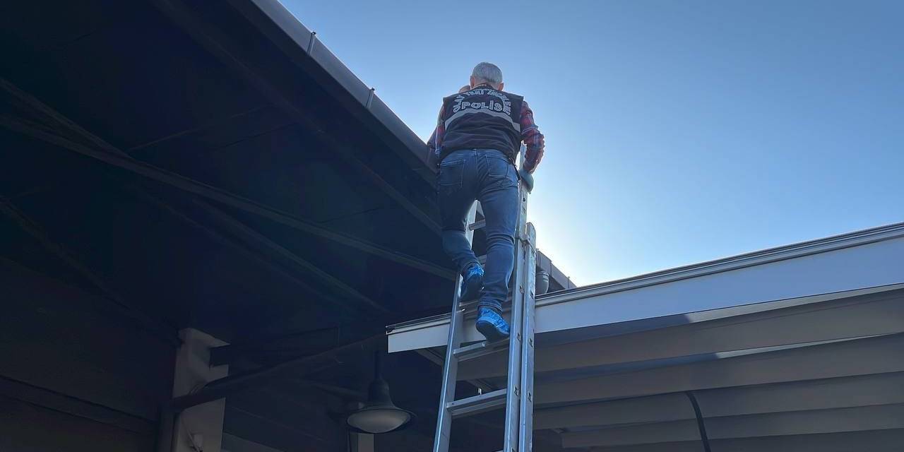 Avm’de Ünlü Kuyumcuya Akılalmaz Soygun: Çatıdan Girdiler