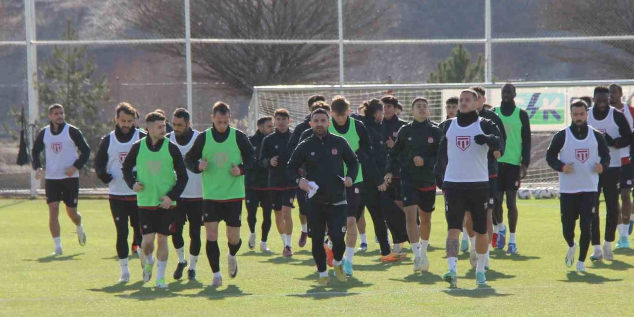 Sivasspor, Çaykur Rizespor Maçına Hazırlanıyor