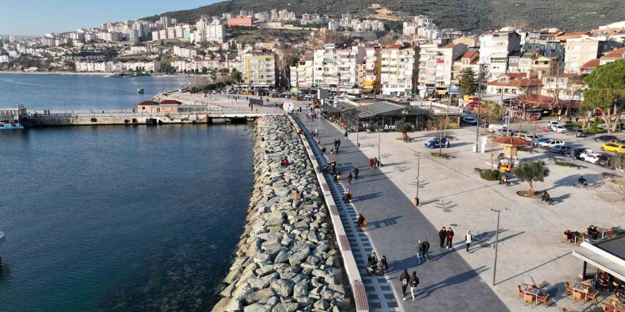 Gemlik’in Vitrini Yenileniyor