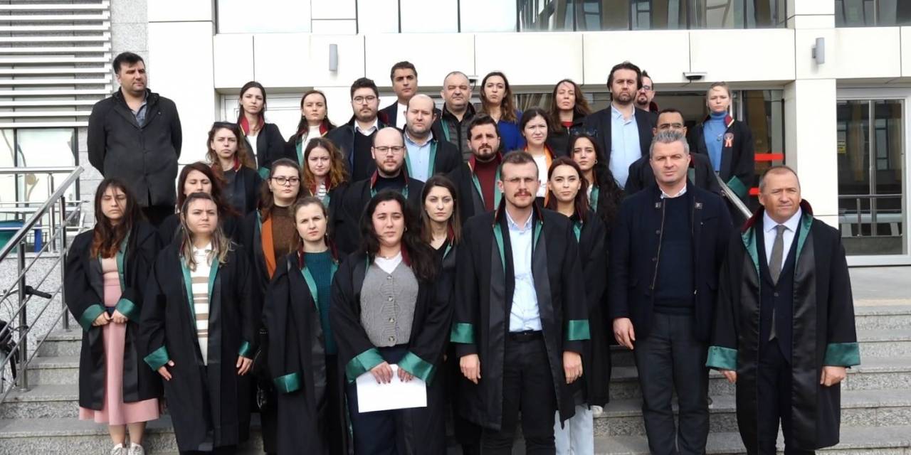 Avukatın Bıçakla Tehdit Edilmesine Meslektaşlarından Tepki