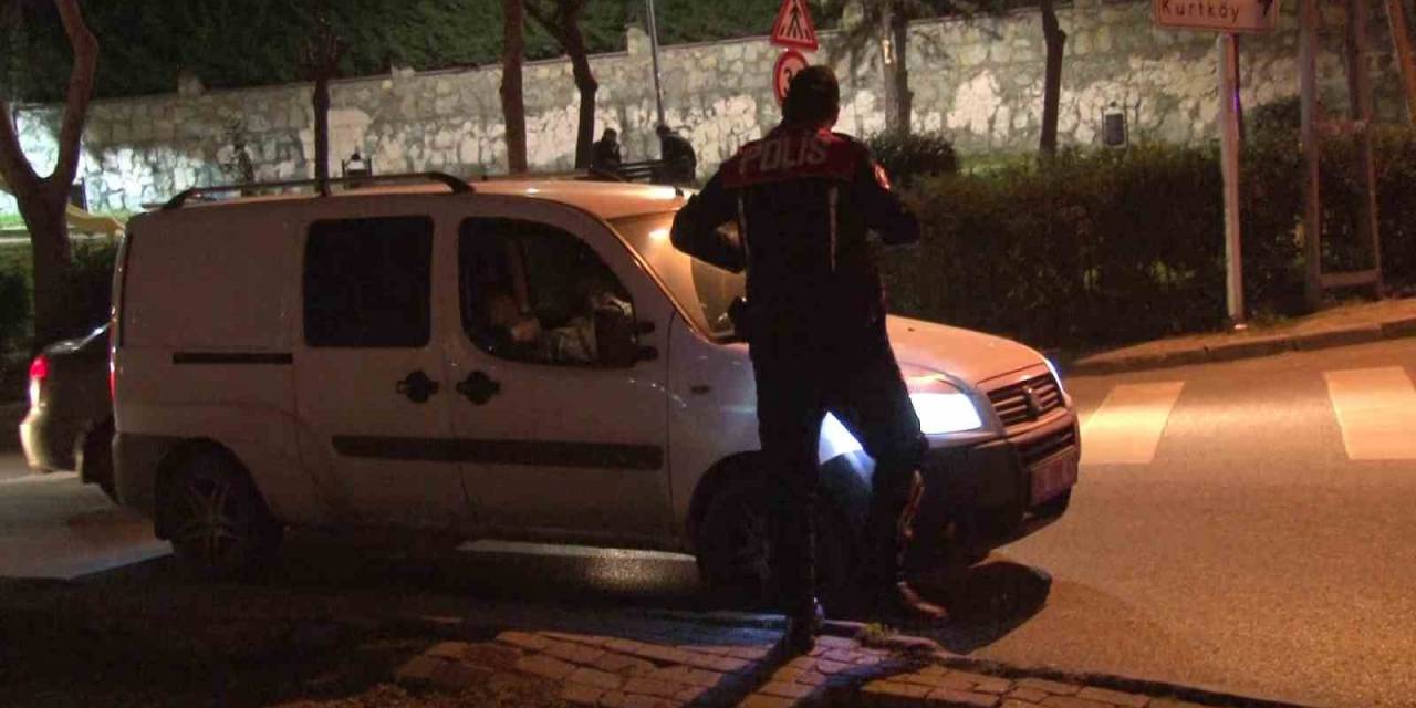 ’huzur İstanbul’ Denetiminde Araçlar Didik Didik Arandı