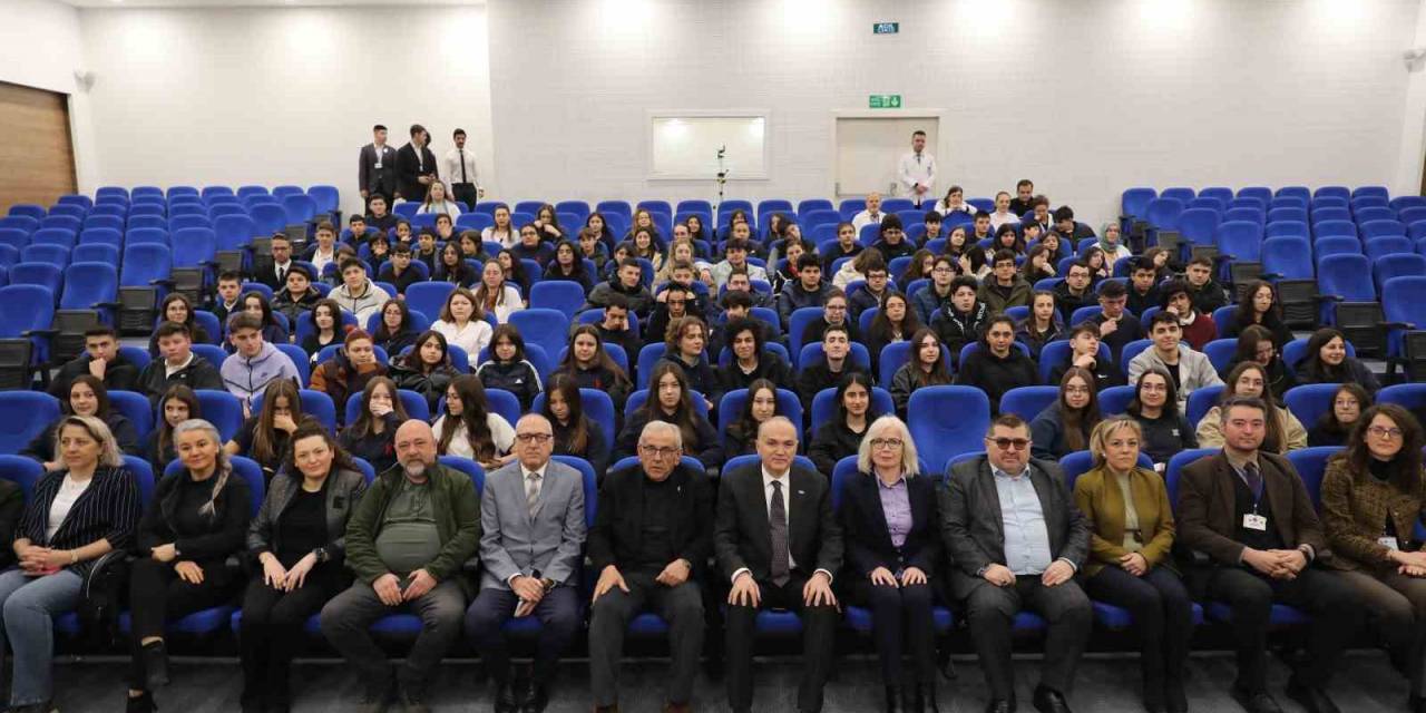 Başkan Özlü Ted’li Gençlerle Buluştu