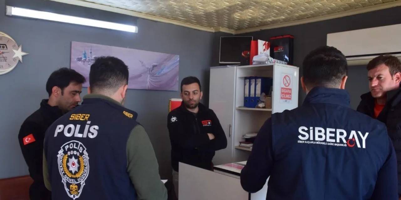 Polisten Dolandırıcılara Karşı Uyarı