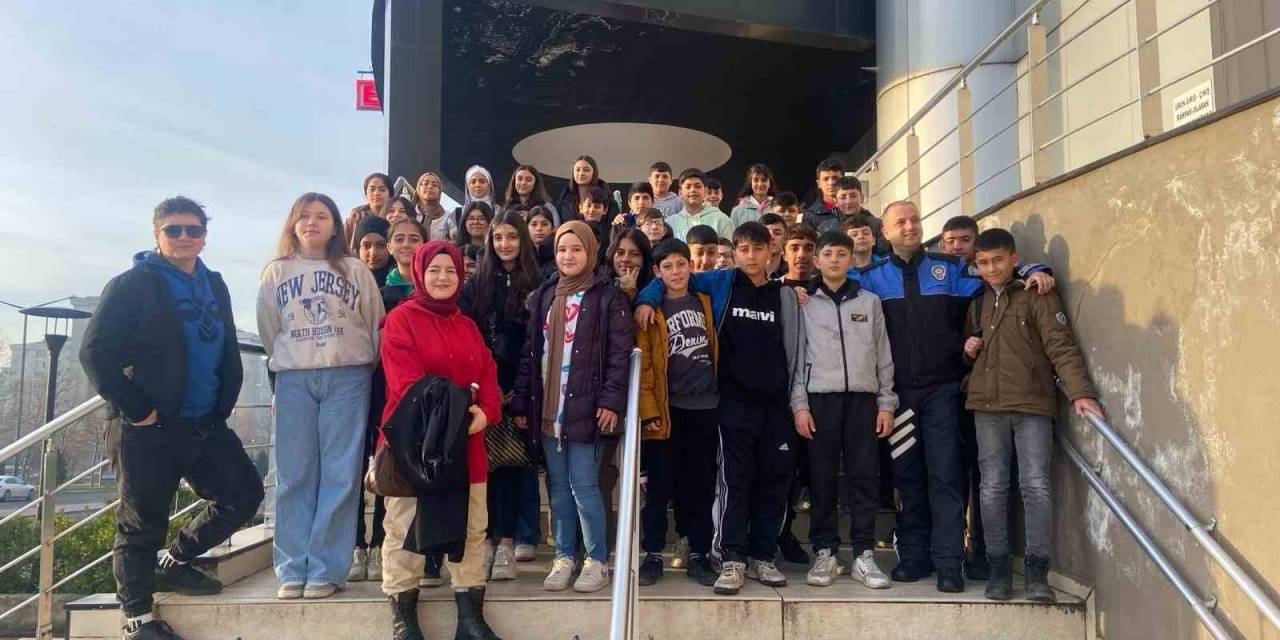 Polisten Sinema Etkinliği