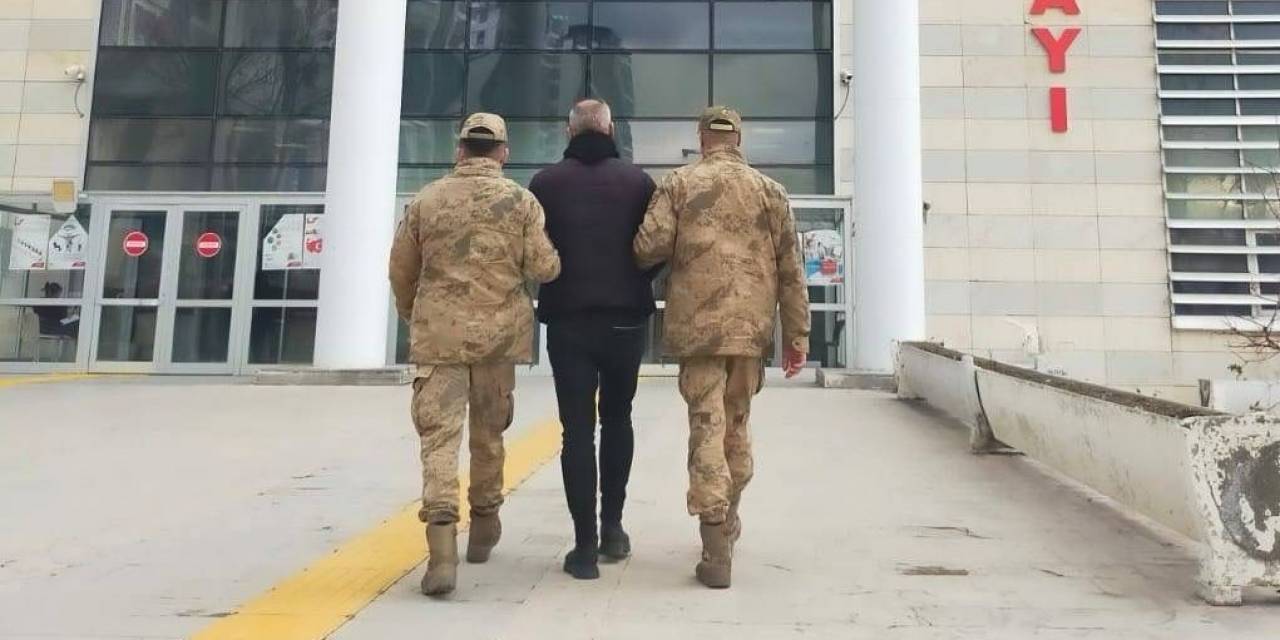 Elazığ’da 10 Yıl Kesinleşmiş Hapis Cezası Bulunan Firari Yakalandı