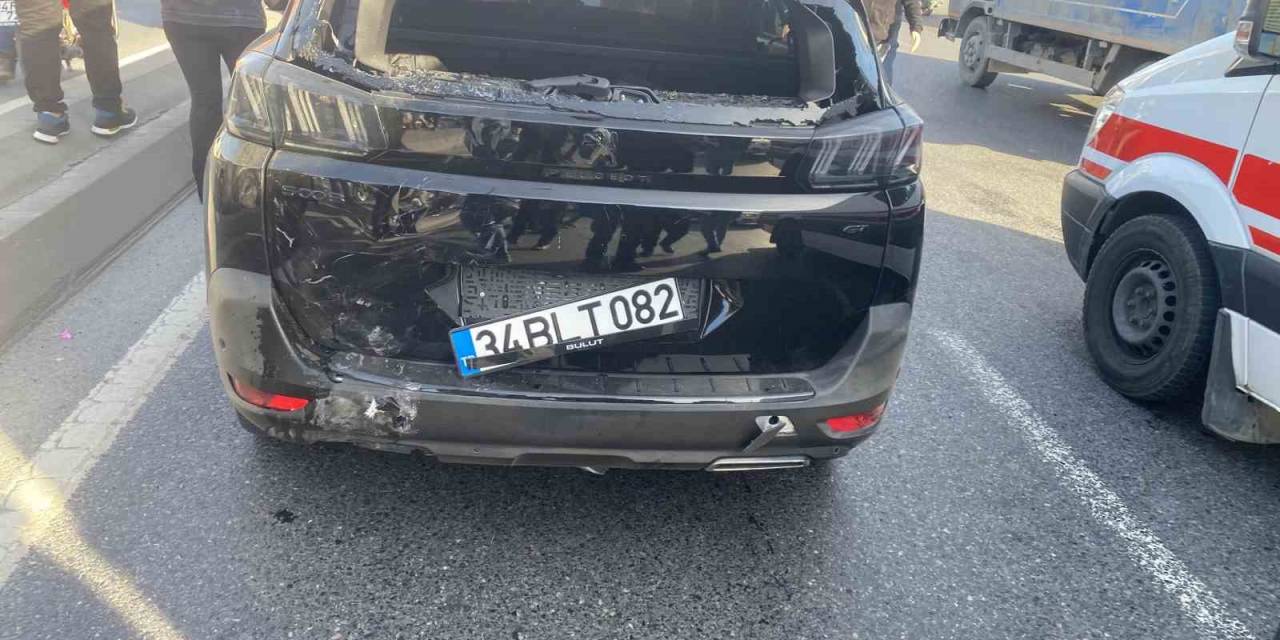 Beylikdüzü E-5’te Kaza Sonrası Can Pazarı