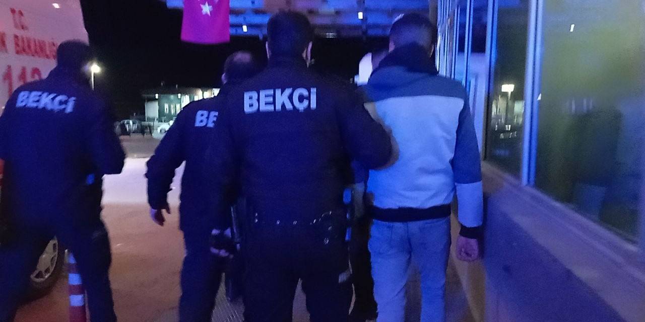 Şüphe Üzerine Durdurulan Şahsın Üzerinden Komando Bıçağı Çıktı