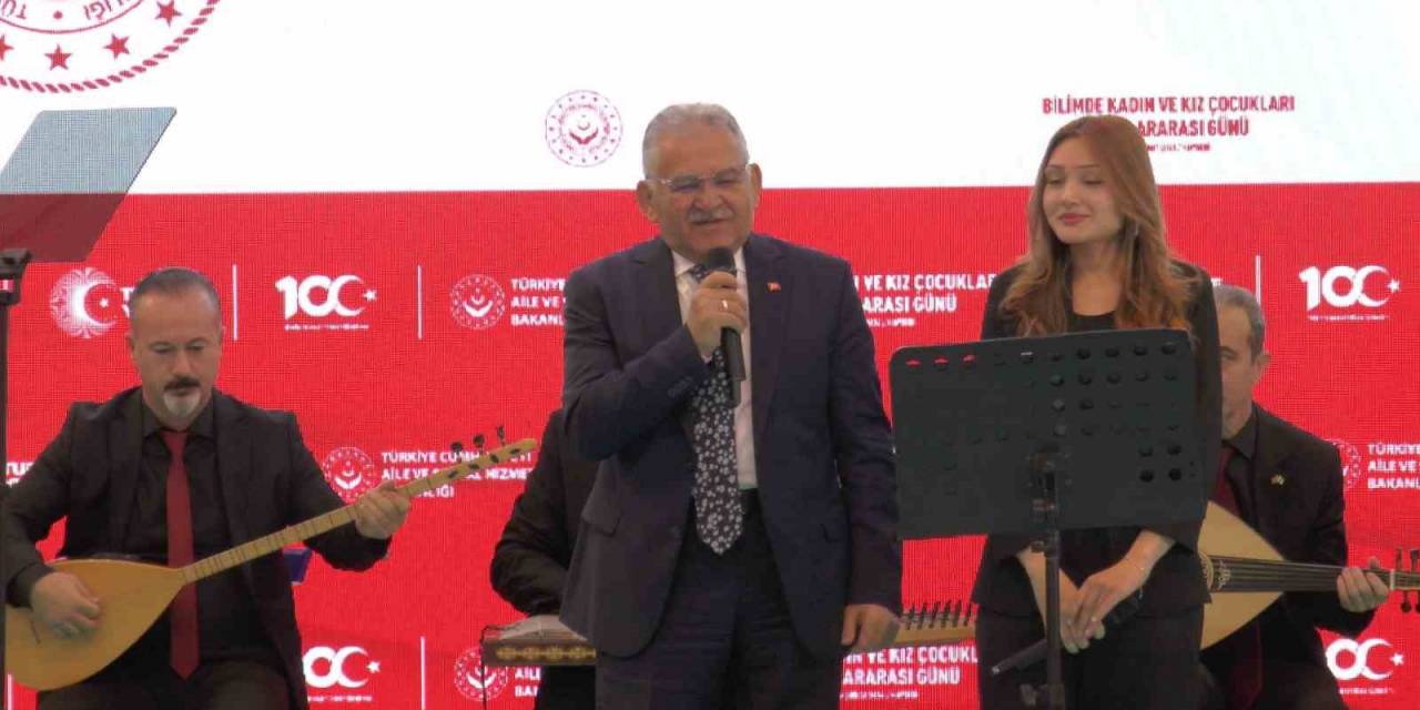 Doktor Başkan’dan ‘Gesi Bağları’ Türküsü