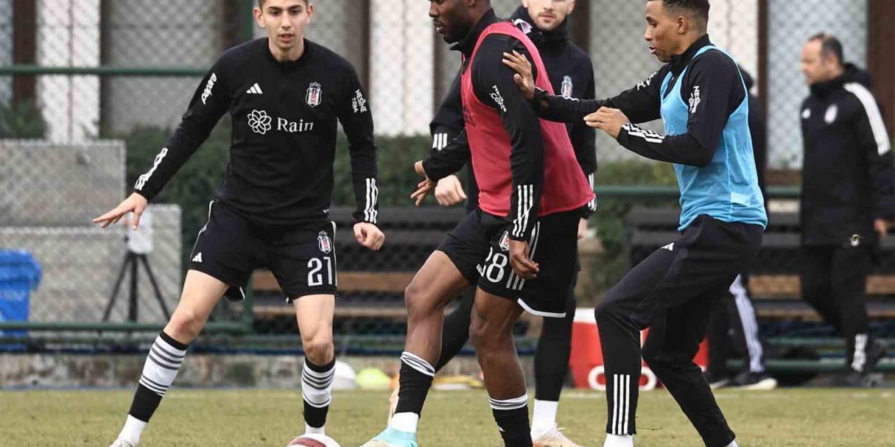 Beşiktaş’ta, Ernest Muçi Ve Al-musrati İlk Antrenmanına Çıktı