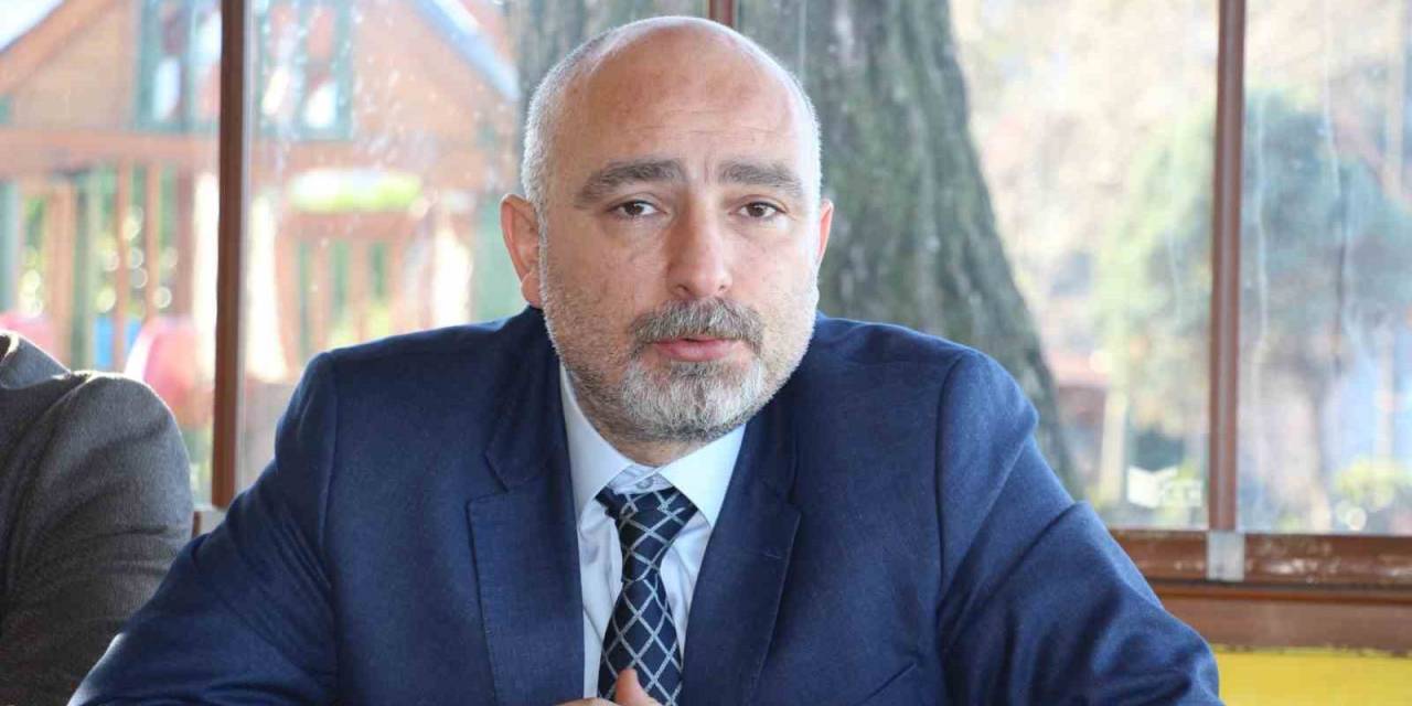 Hopa’da Ak Parti Ve Chp’nin Belediye Başkan Adaylarının İsim Benzerliği Dikkat Çekiyor