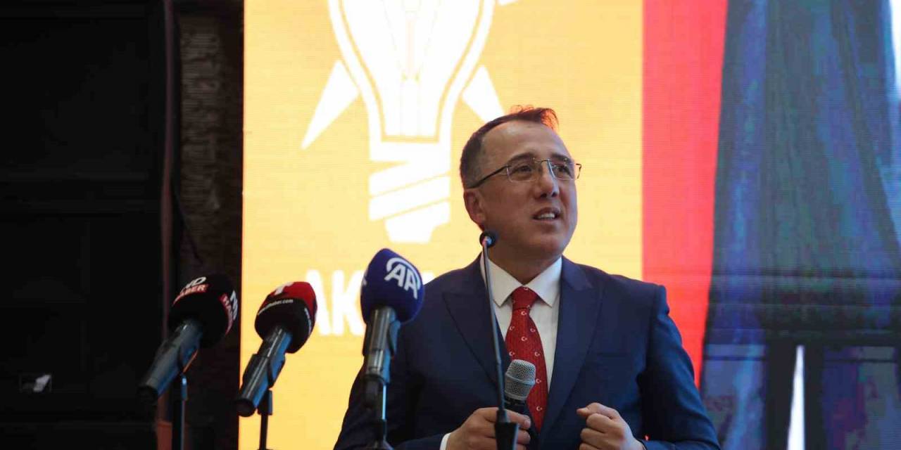 Ak Parti Belediye Başkan Adaylarını Tanıttı