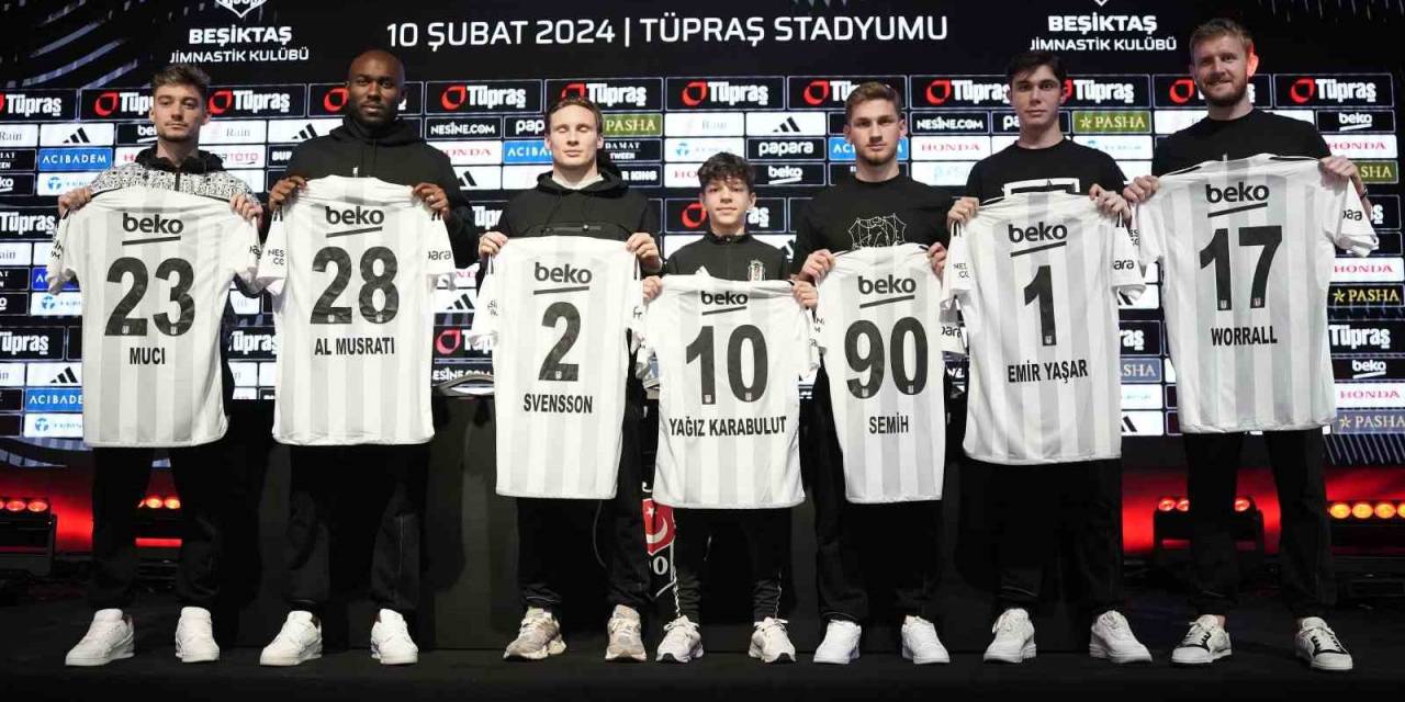 Beşiktaş Yeni Transferlerini Tanıttı