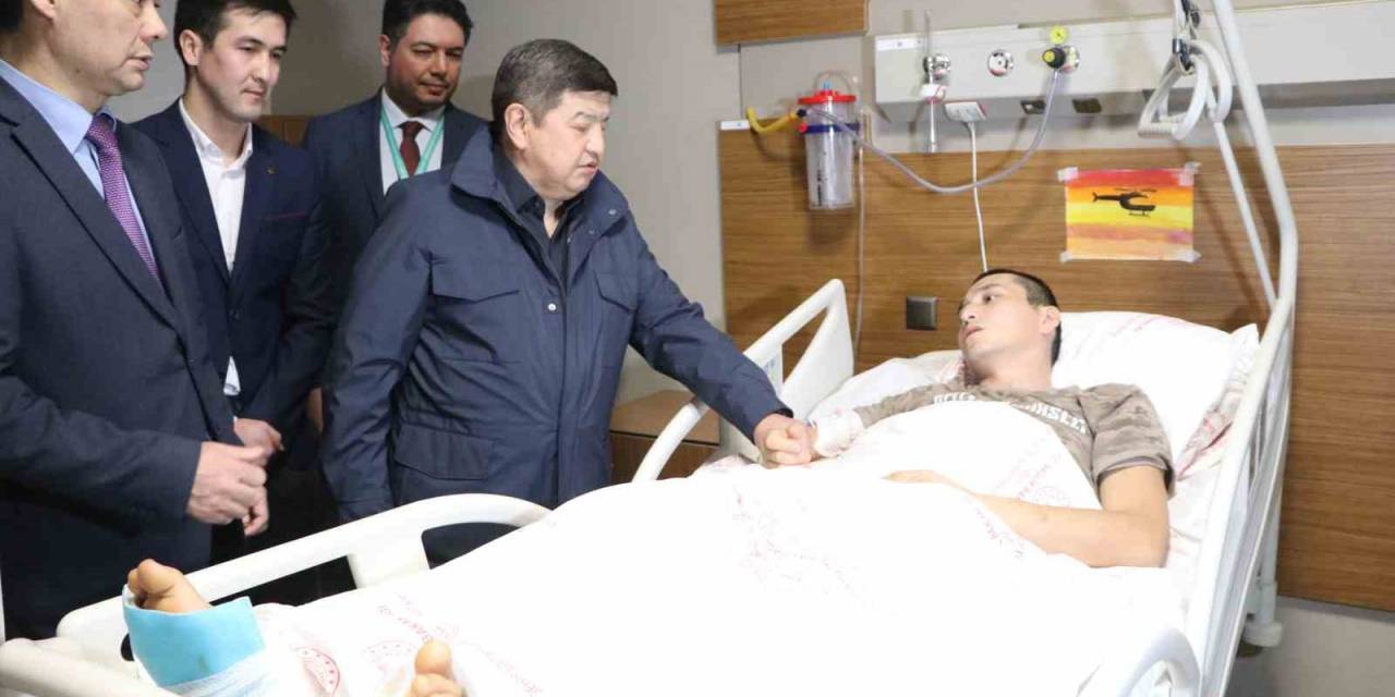 Kırgızistan Bakanlar Kurulu Başkanı Caparov’dan Türkiye Hastanelerine Övgü
