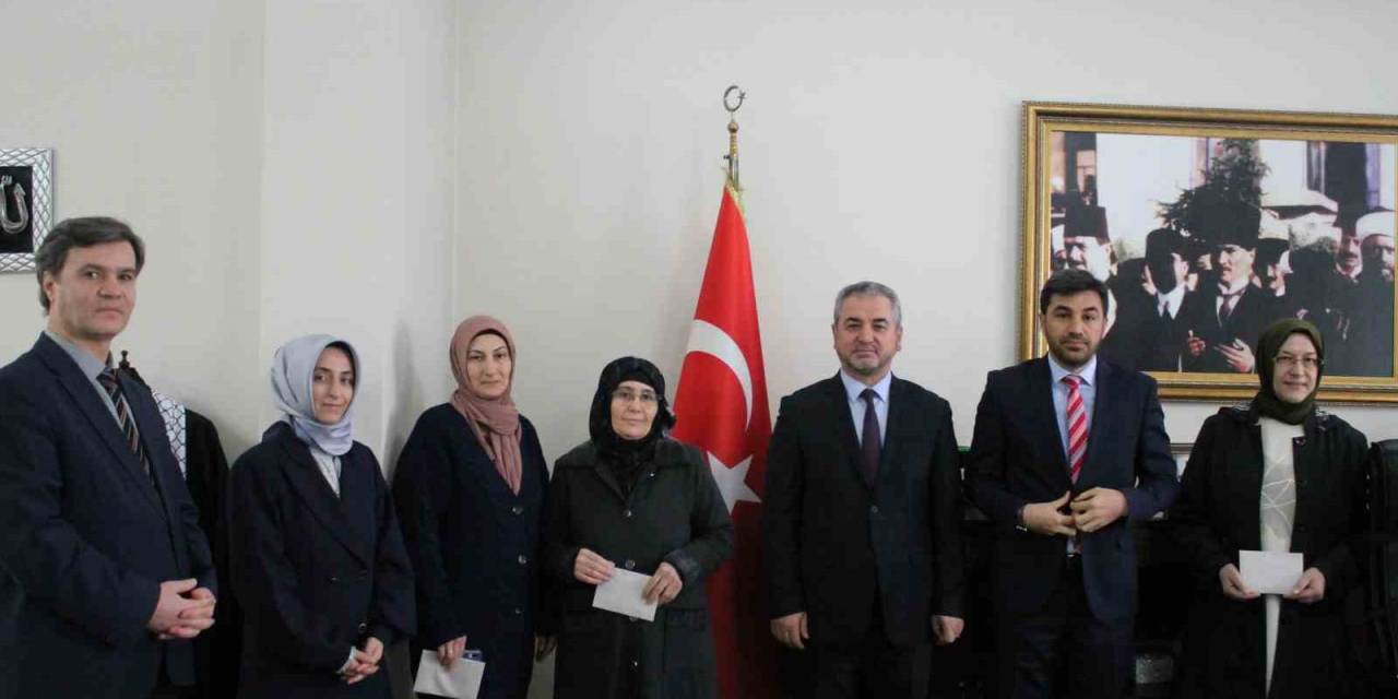 Büyüklerimizden Masallar Yarışması Ödülleri Verildi