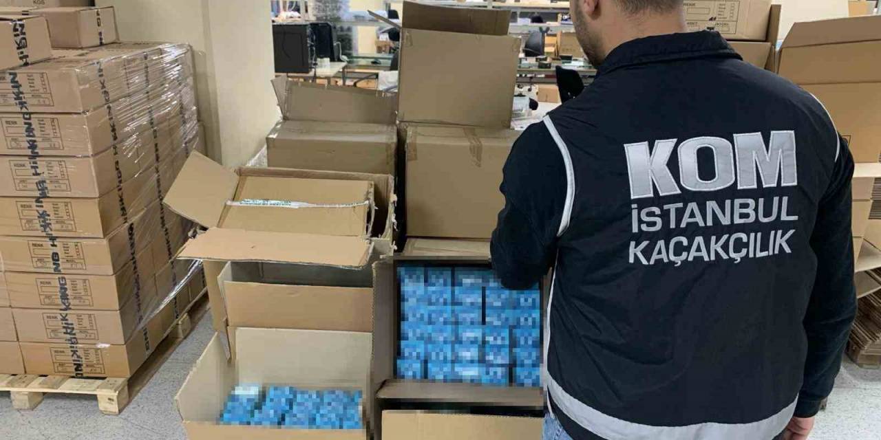 Beylikdüzü’nde Kaçakçılık Operasyonu: Piyasa Değeri 15 Milyon Lira Olan 18 Bin Cep Telefonu Ele Geçirildi