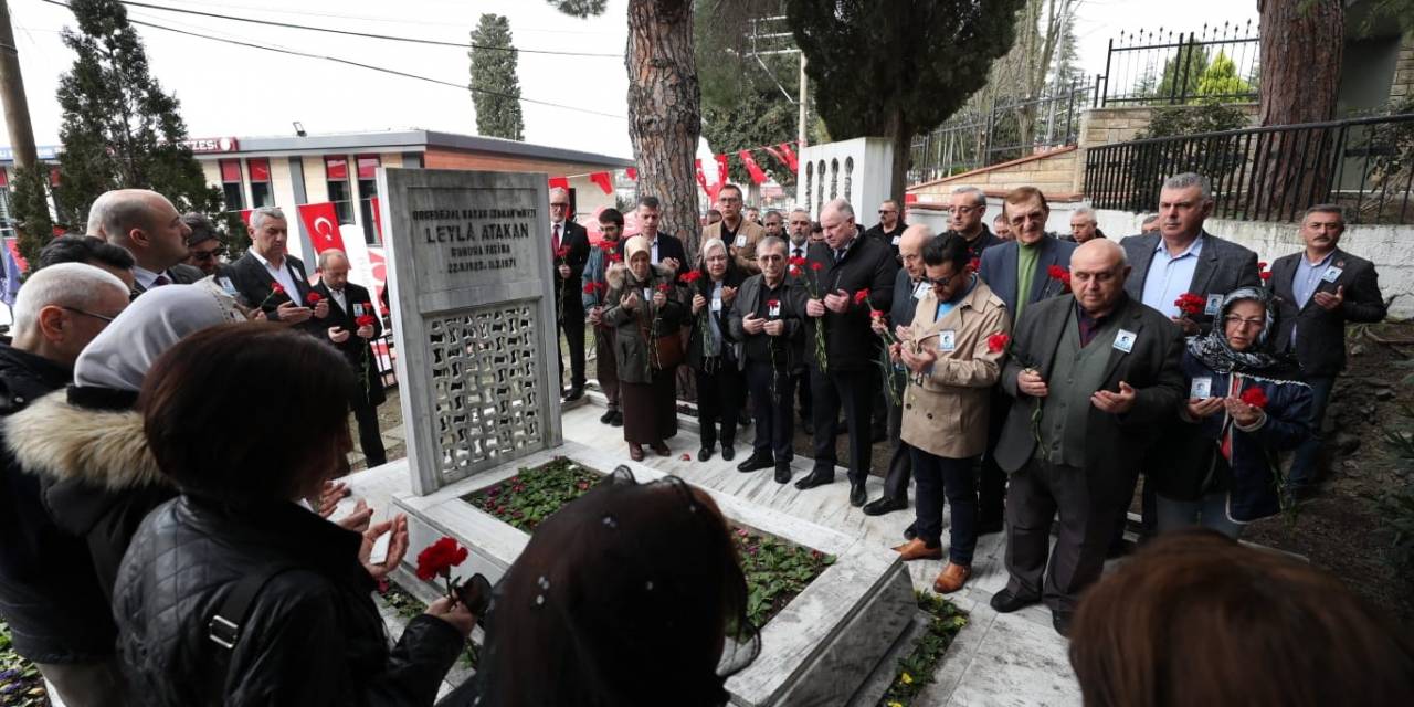 Leyla Atakan Mezarı Başında Anıldı