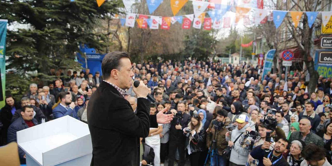 Nebi Hatipoğlu Eleştirilere Cevap Verdi: “Betonlaşmaya Karşı Olanlar Tarım Arazilerini İmara Açarak Betonlaştırdılar”